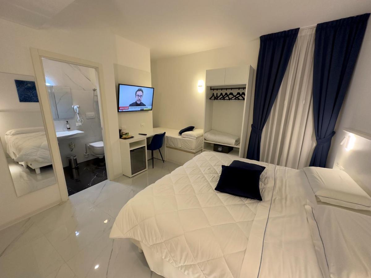 Hotel Smart Cruise Чивитавеккья Экстерьер фото